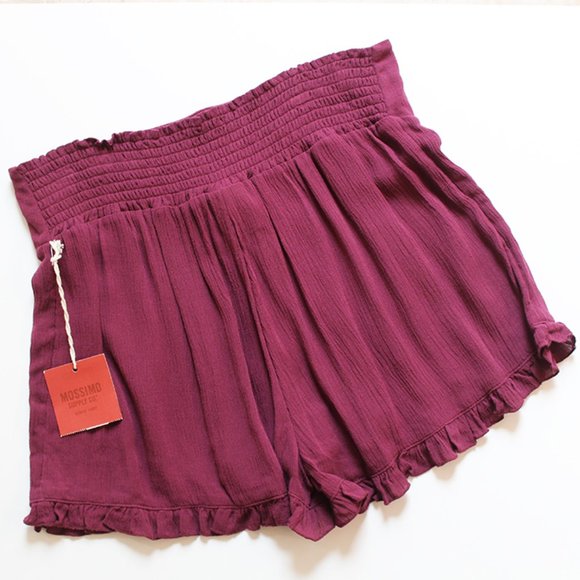 Embroidered Ruffle Shorts - Picture 3 of 4